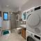 4YOUnic Glonn1 * Boxspring * Jacuzzi * Netflix*65“
