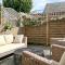 Lodge Living by Lawsons with Parking