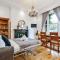 Lodge Living by Lawsons with Parking