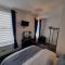 Rendezvous Bar & Rooms - ADULTS ONLY