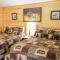 Nicky's Resort - استيس بارك