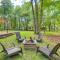Deck, Fire Pit and Pool Access Pennsylvania Home!