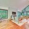 2 Mi to Lake Modern Harbor Springs Home with Grill! - Харбор-Спрингс