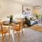 Garden City Getaway 2 bed with sofa bed 1 bath