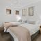 Pier One Waterfront Apartment