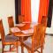 Roma Stays - Elegant Apartment at Sunset Paradise with Swimming Pool & Restaurant - Mombasa