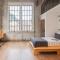 Design Loft with Private Parking by Rent All Como