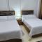 Modern Apartment in Sheraton Heliopolis, 5 minutes from Cairo Airport عمارة مطعم دجاج كنساس - El Cairo