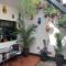 One Day Trip Hostel - Antigua Guatemala