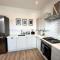 Stylish 3Bed apartment with FREE PARKING
