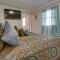 Spacious Little Rock Home with Patio - 9 Mi to Dtwn!