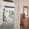Cedarbrook Queen Suite 106