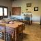 Evies House Arakapas