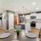 Vibe Villa with Backyard about 8 Mi to Shaw AFB! - 萨姆特