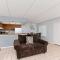 2 Bed 2 Bath 1st Fl Condo By Beach w Washer Dryer