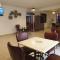 401 Restaurant & Accommodation - Naivasha