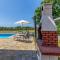 Villas Lotus with Pool and Jacuzzi - Póla