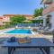 Villas Lotus with Pool and Jacuzzi - Pula