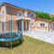 Villas Lotus with Pool and Jacuzzi - Pula