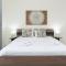 Contemporary studio with balcony I Fast wi-fi - Dubaj