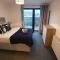 Heathrow Haven: Stylish Apartments in the Heart of Slough - Слау