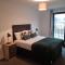 Heathrow Haven: Stylish Apartments in the Heart of Slough - Slough