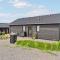3 Bedroom Cozy Home In Aakirkeby - 维斯特索马肯