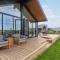 3 Bedroom Cozy Home In Aakirkeby