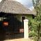 Paradiesische Villa Maisha Mazuri mit Pool. Terrasse und Personal