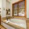 Five Bears Mountain View Lodge - 赛维尔维尔