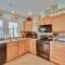 4095 - Seas the Moment by Resort Realty