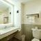 Coratel Inn and Suites By Jasper Saint Paul Minneapolis Inver Grove Heights - Inver Grove Heights