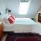 Central 2BR with balconies and art in historical university area - 卑尔根