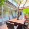ArtlifeBCN Urban Oasis Apartment