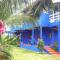 Charming blue house with kitchen parking and garden