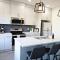 Beautiful 3 King Beds,Garage,Airport,Disney+