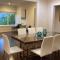 Westside Pool Home-8 min to Downtown, Yard Parking - 温哥华