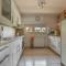 Vineyard Cottage Hočevar With Sauna - Happy Rentals