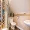 Loughton House - Central Location - Free Parking, Private Garden, Super-Fast Wifi and Smart TVs by Yoko Property - 米尔顿凯恩斯