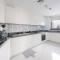 StoneTree - Paramount 3 BR - Infinity Pool - Dubai