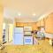 Mt Snow Condo with Pool Mountain Views Half Mile to Mtn - Dover
