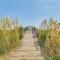 Walk to Florabama from Renovated Ground Floor 2Bd-2Ba with Pickleball, Boat Slips