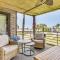 Walk to Florabama from Renovated Ground Floor 2Bd-2Ba with Pickleball, Boat Slips - بينساكولا