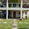 Waves Villa Guesthouse