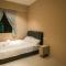 Stylish River-View Apartment In Ipoh