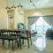 Stylish River-View Apartment In Ipoh