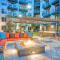 Modern Town Lake Waterfront CozySuites Paradise 07
