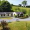 Cowslip Cottage Serenity with Jacuzzi