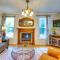 Historic Mapleton Cottage with River Views and Hot Tub - Mapleton