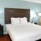 Baymont by Wyndham Macon I-75